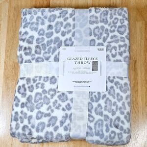 Cheetah Fleece Throw Blanket